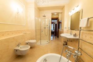 Kúpeľňa v ubytovaní Zlatý Pelikán Apartments