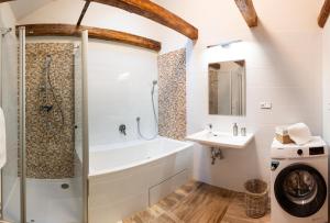 Kúpeľňa v ubytovaní Zlatý Pelikán Apartments