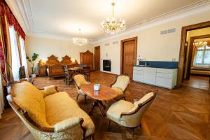 Posedenie v ubytovaní Zlatý Pelikán Apartments