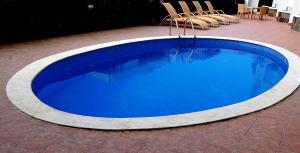 Kolam renang di atau di dekat Hotel Principe