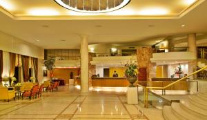 O saguão ou recepção de Hotel Dos Templarios