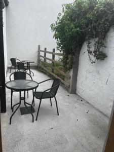 Patio nebo venkovní prostory v ubytování Main Street