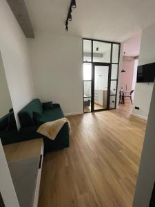 Televisor o centre d'entreteniment de Center Unic Best Book 10 nights and get 1 free