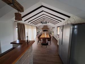 Kuchyň nebo kuchyňský kout v ubytování La Villa Casa