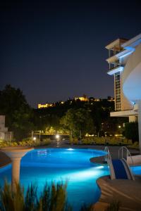 A piscina localizada em Hotel Dos Templarios ou nos arredores
