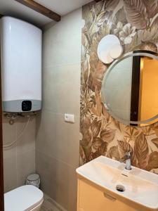 A bathroom at Aptos El Manantial Burunchel