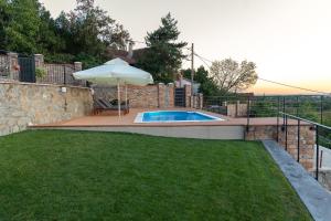 Bazén v ubytování Sunset Home nebo v jeho okolí
