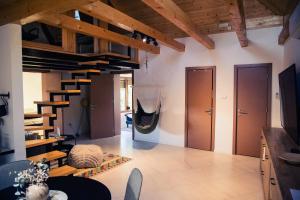 TV a/nebo společenská místnost v ubytování Sunset Home