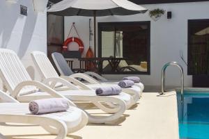 Bazén v ubytování Ramada by Wyndham Buenos Aires Centro nebo v jeho okolí