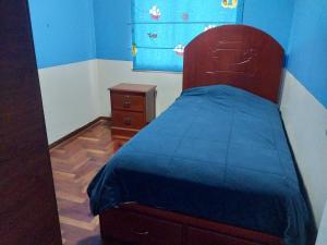 Кровать или кровати в номере Amplio Departamento amoblado, Condominio Parques de la Huaca - San Miguel