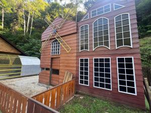 リゾートが所在する建物