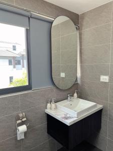 Gallery image of Chuỗi Villa 4 phòng ngủ - Vân Đồn - Gần Biển - Đầy đủ tiện nghi in Cái Rồng