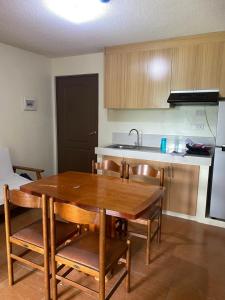 Η κουζίνα ή μικρή κουζίνα στο 2 BedRoom- One Oasis Condo +9 φωτογραφίες