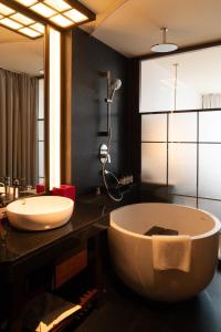 Koupelna v ubytování Suzu Saigon - A Boutique Hotel