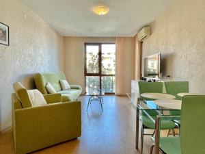 Posezení v ubytování Prestige Fort Aparthotel - Private apartment - BSR - 1
