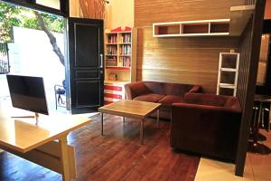 Ruang duduk di The Al's By ZIRI