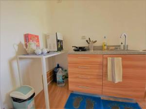 Kuchyň nebo kuchyňský kout v ubytování Cloud9Condos Cebu - 1 BR Hillside Corner Unit