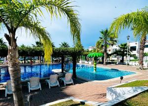 Πισίνα στο ή κοντά στο Casa De Playa Azul Marino Con Alberca y A 3 Min playa Cerritos +10 φωτογραφίες