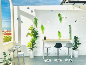 Φωτογραφία από το άλμπουμ του New Entire House Private RoofTop 11pp Near DMK airport-BTS in BKK σε Ban Sai Mai