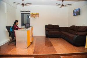 Fotografie z fotogalerie ubytování Orange Residency v destinaci Tirupporūr + 22 fotografií