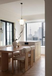 上海Eastern Hub - Bund Branch 3-Bedroom Near Yuyuan Garden, Nanjing Road with Shanghai Tower Views, Near Subway的相册照片