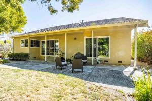 Gallery image of Foster City 4br w backyard near parks shops SFO-1596 in Foster City