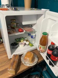 Photo de la galerie de l'établissement Charmante Chambre à proximité de Paris, Disney, Jeux Olympiques, à Noisiel