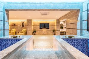 Bazén v ubytování Bole Jing Pin Hotel nebo v jeho okolí