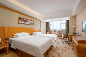 Gallery image of Vienna Hotel Shenzhen Longhua Renmin South Road in Bao'an