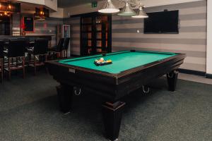 Biliár nebo kulečník v ubytování Hotel Sphinx