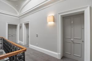 Gallery image of Flat with Majestic views in West End Wonderland in Edinburgh