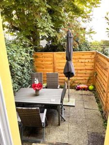 Balkón nebo terasa v ubytování Doppelzimmer mit Terrasse in privatem Zuhause