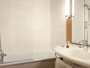 Vannituba majutusasutuses ibis Compiegne