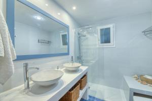 Kúpeľňa v ubytovaní Villa Kentia Mallorca, charming and stylish country house close to Palma
