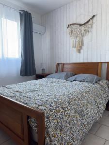Postel nebo postele na pokoji v ubytování Cozy Caze