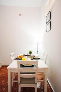 Galeriebild der Unterkunft ATP San Cristóbal a 5 minutos de Puerta Purchena - Alcazaba - Catedral - Wifi Gratis! in Almería