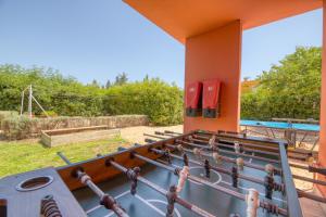 Bazén v ubytovaní Villa Kentia Mallorca, charming and stylish country house close to Palma alebo v jeho blízkosti