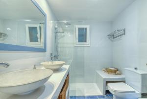 Kúpeľňa v ubytovaní Villa Kentia Mallorca, charming and stylish country house close to Palma