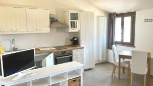 Dapur atau dapur kecil di Monolocali Oro e Argento +6 gambar