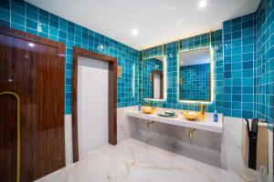 VIP Executive Suites do Marquês Hotel的一间浴室