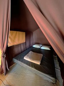Posteľ alebo postele v izbe v ubytovaní Camping Onlycamp L'Orée d'Alsace
