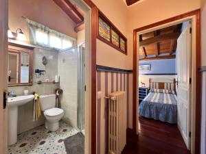 Koupelna v ubytování Casa Rural Edulis + 73 fotografií