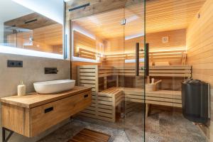 Ένα μπάνιο στο Böhler 30 Haus Ruby +28 φωτογραφίες