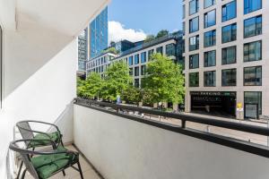 Balkón alebo terasa v ubytovaní oompH Warsaw Central Apartment