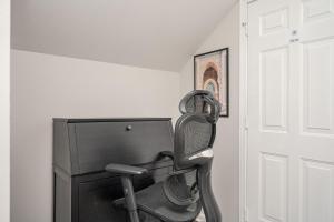 Fitness centrum a/nebo fitness zařízení v ubytování 7BR - Family Friendly Stay - 10 mins from Airport