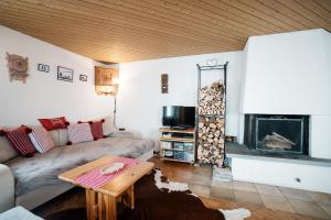 Televiisor ja/või meelelahutuskeskus majutusasutuses Apartment Camelia