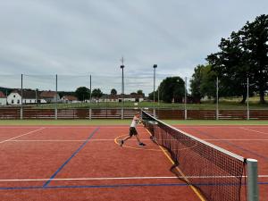 Tenis a/nebo squash v ubytování Chalupa u Otavy Horní Poříčí nebo okolí
