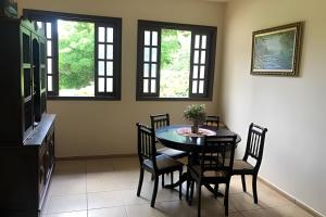 Gambar di galeri bagi Sitio com Piscina AQUECIDa e 5 quartos c/ suíte! di Jaboticatubas