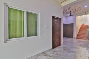 Mynd úr myndasafni af Hotel Ramayan Suites Ayodhya Free Pickup From Ayodhya Railway Station ಉಚಿತ ಪಿಕಪ್ ,ఉచిత పికప్ ,இலவச,பிக்அப் í  Ayodhya
