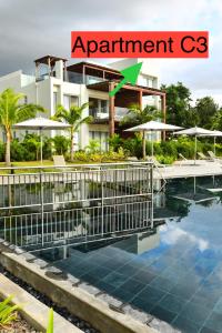 Bazen v nastanitvi oz. blizu nastanitve Beachfront Apartment Ocean Point